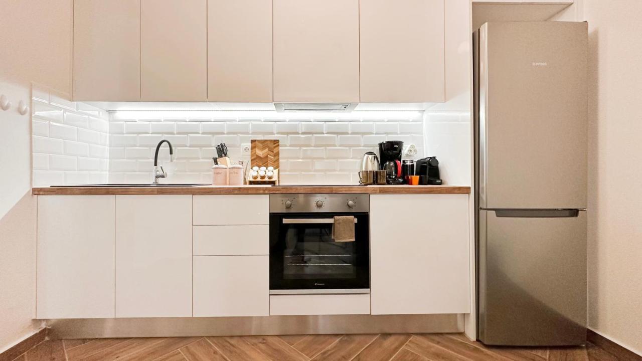 Valtetsiou Central 50Sqm Apt In Athens Apartment Luaran gambar