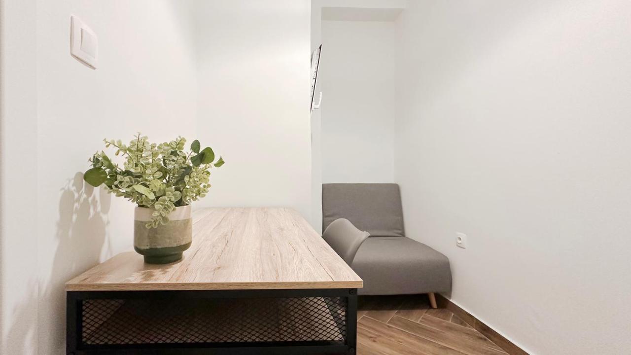 Valtetsiou Central 50Sqm Apt In Athens Apartment Luaran gambar